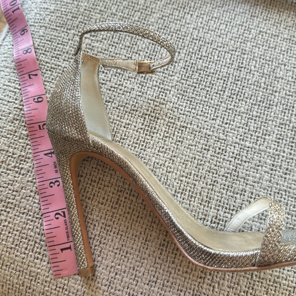 Stuart Weitzman Platinum heel sandal size 5.5 - Picture 12 of 12